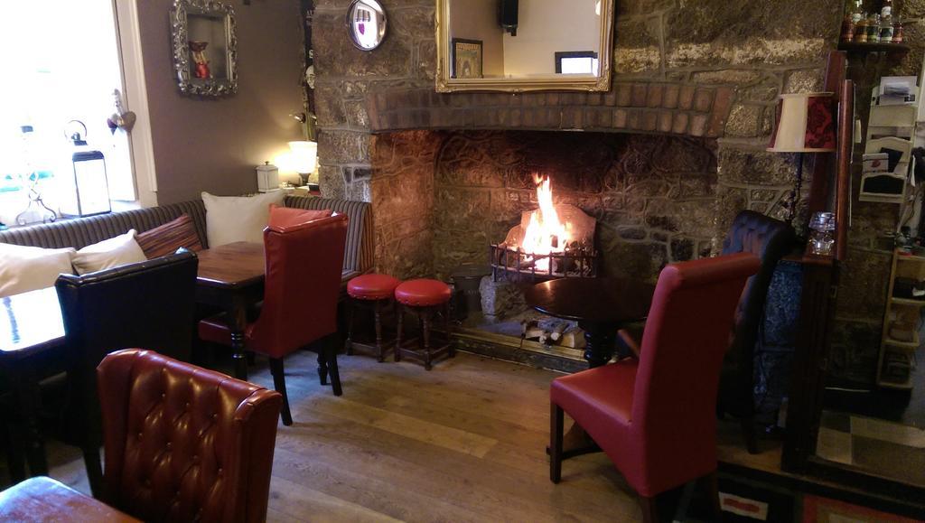 The Globe Inn Chagford Exterior foto